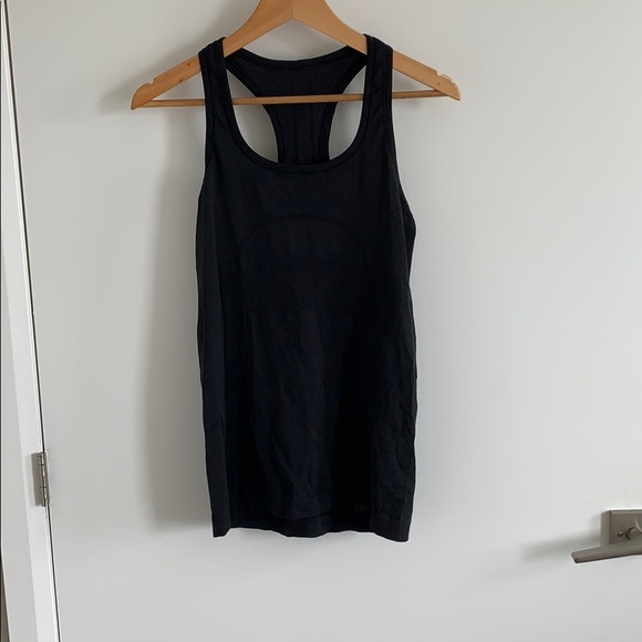 lululemon athletica Tops - Lululemon workout tank